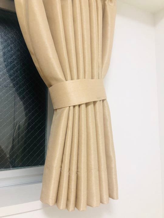 オーダーカーテン　出窓用