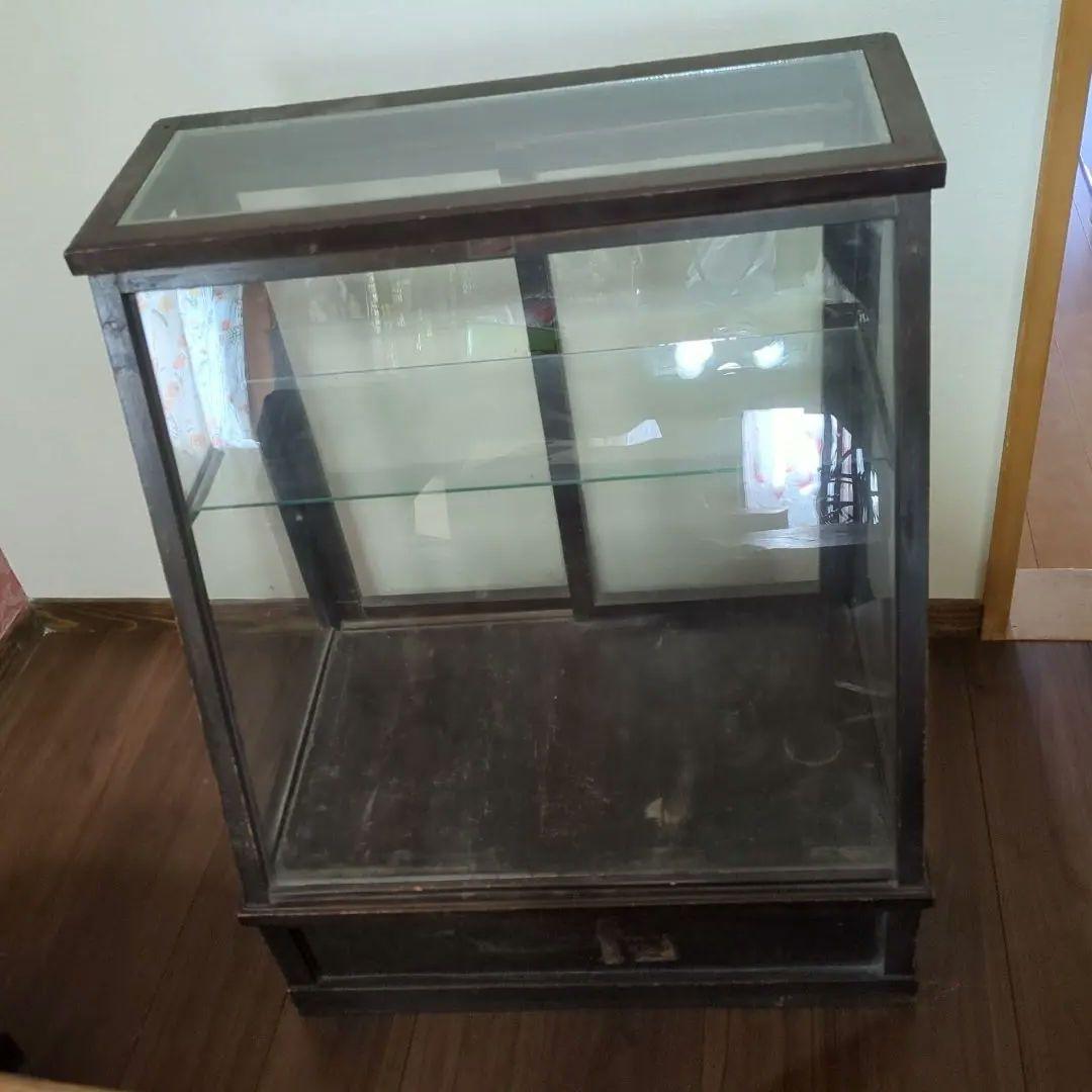 アンティークガラスケース 棚　コレクションケース　陳列棚　古民家　カフェ　飾り棚