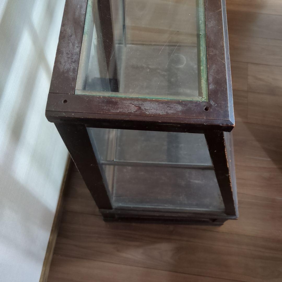 アンティークガラスケース 棚　コレクションケース　陳列棚　古民家　カフェ　飾り棚