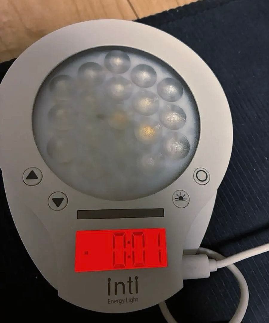 Inti4s ホワイト