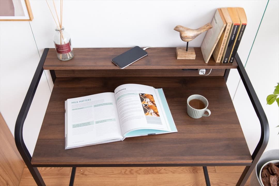 【送料無料】【幅80cm】Keily 棚付きデスク 机 収納 コンセント付き