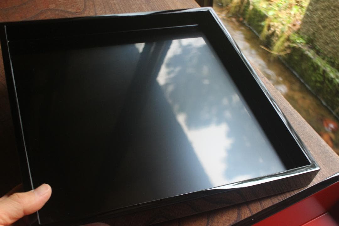 新品並！端正な内朱黒漆に極上四君子丸沈金の映える台付二段重（検輪島塗蒔重箱お重