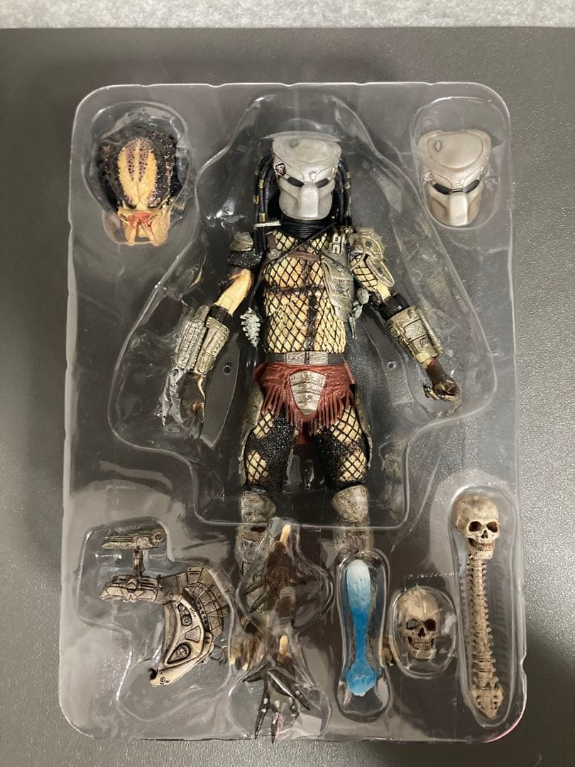 ネカ　NECA ジャングルハンター　プレデター