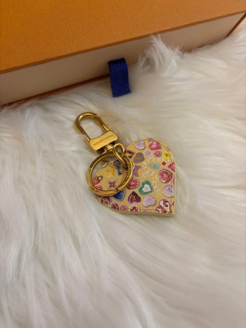 ヴィトン バレンタイン限定 ラブロック ハート キーホルダー