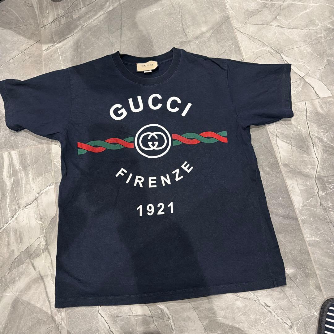 グッチTシャツ