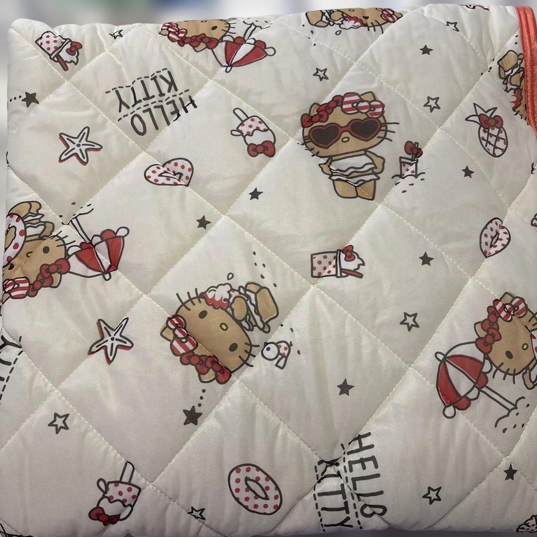 日焼けキティ冷感敷きパット　ダブルサイズ　入手困難　完売