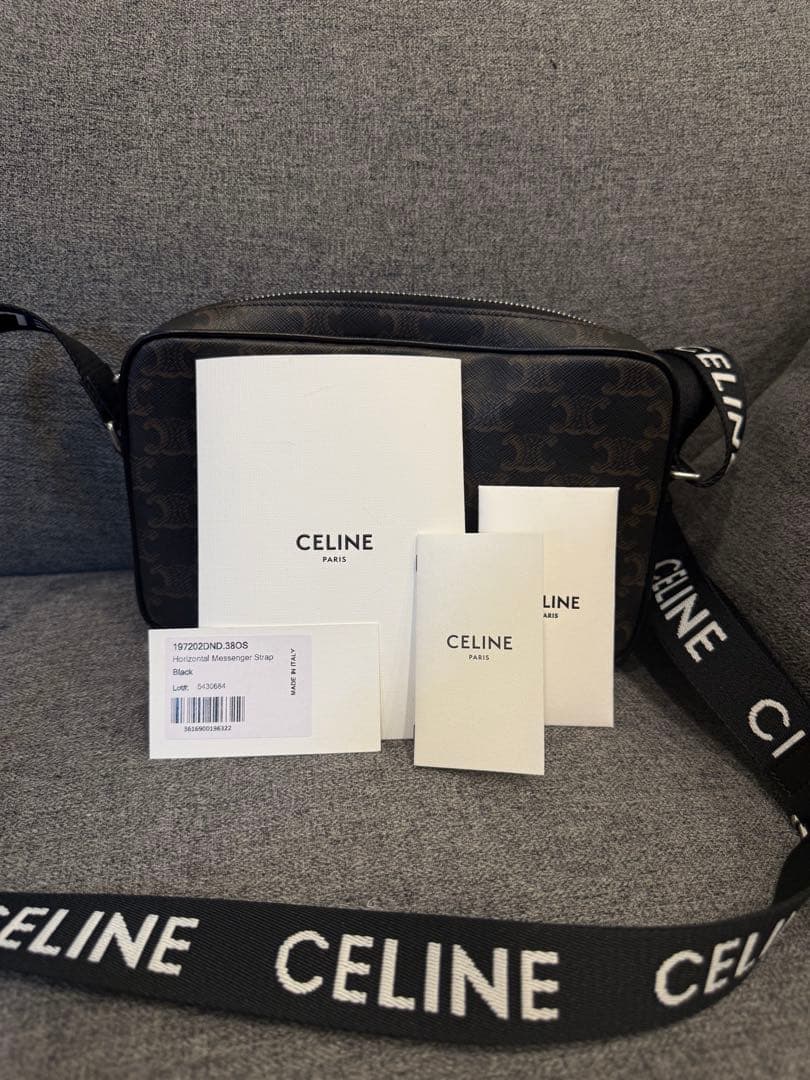 《りる》CELINE メッセンジャーバッグ ブラック