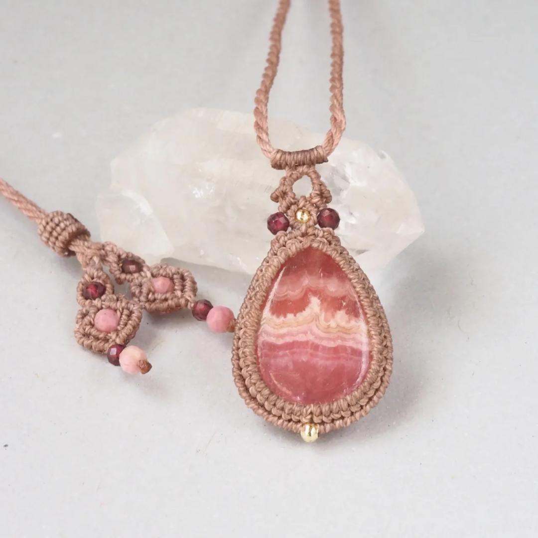 ロードクロサイト / インカローズ マクラメ ネックレス