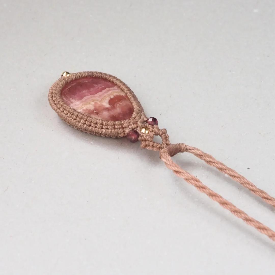 ロードクロサイト / インカローズ マクラメ ネックレス