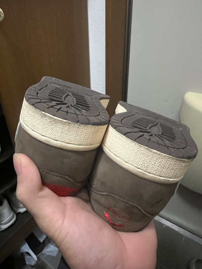 NIKEナイキ×トラビススコットtravis ダークモカ　スニーカー