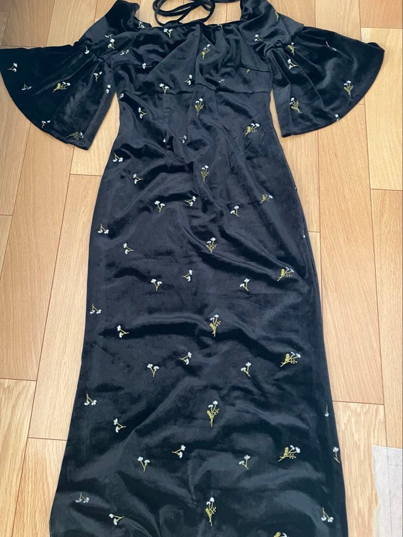 ワンピース Kastane velour bell sleeve dress