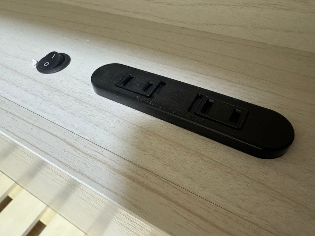 新品　インテリア岩永　ダブルサイズ　ベッドフレーム