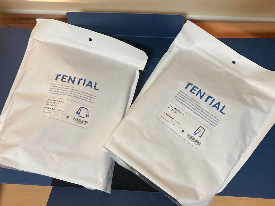 BAKUNE ウォーム　上下セット　長袖クルーネックシャツ・ロングパンツ　S