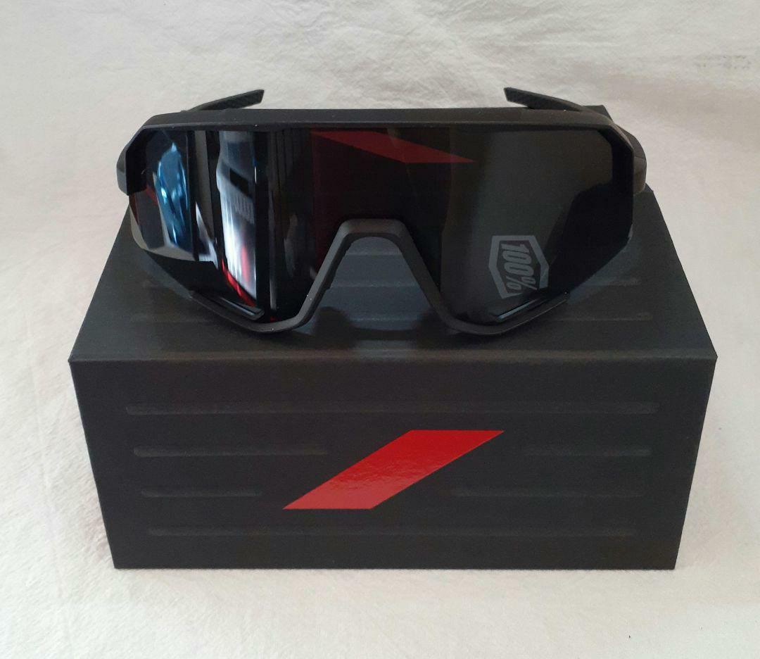 100% Slendale マットブラック ワンハンドレッド サングラス