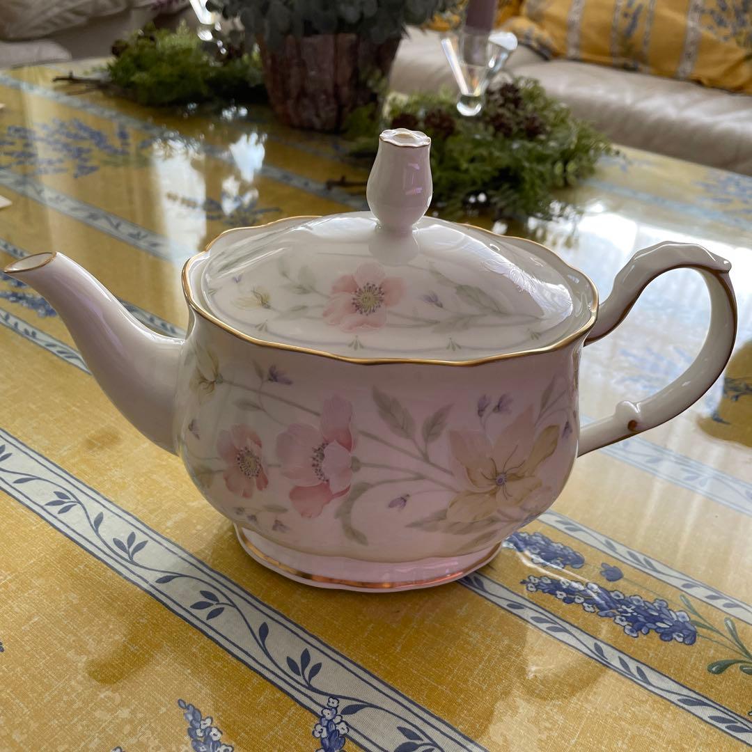 ナルミボーンチャイナ　パステルカガーデン