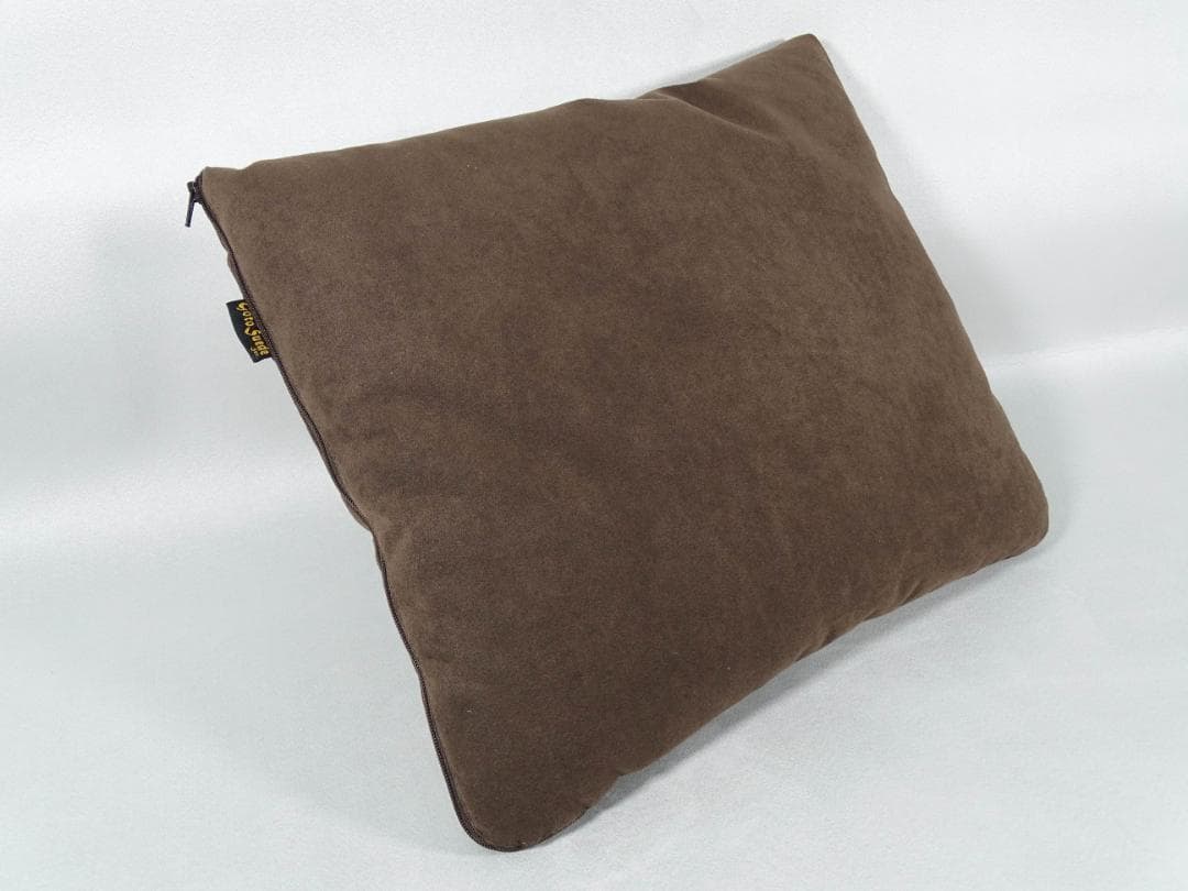 【正直ズルい】高級車内装素材で作ったクッション ダークブラウン