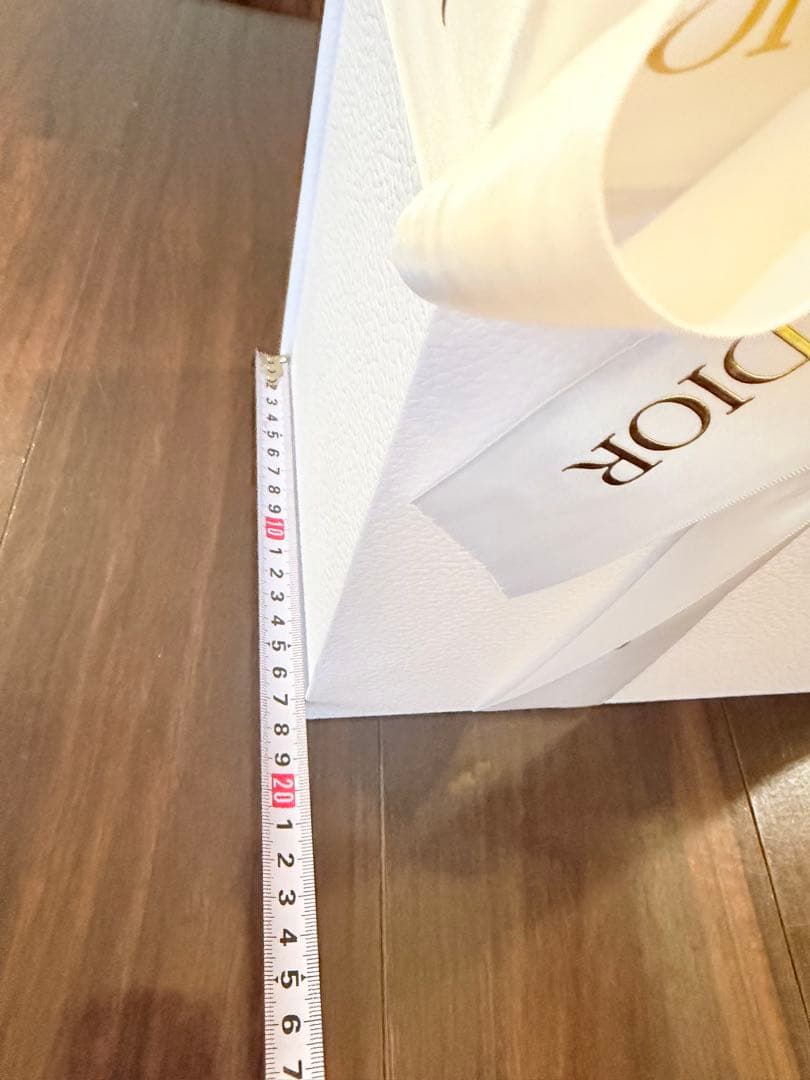 2/19まで Diorクリスマス 日めくりカレンダー 新品未開封