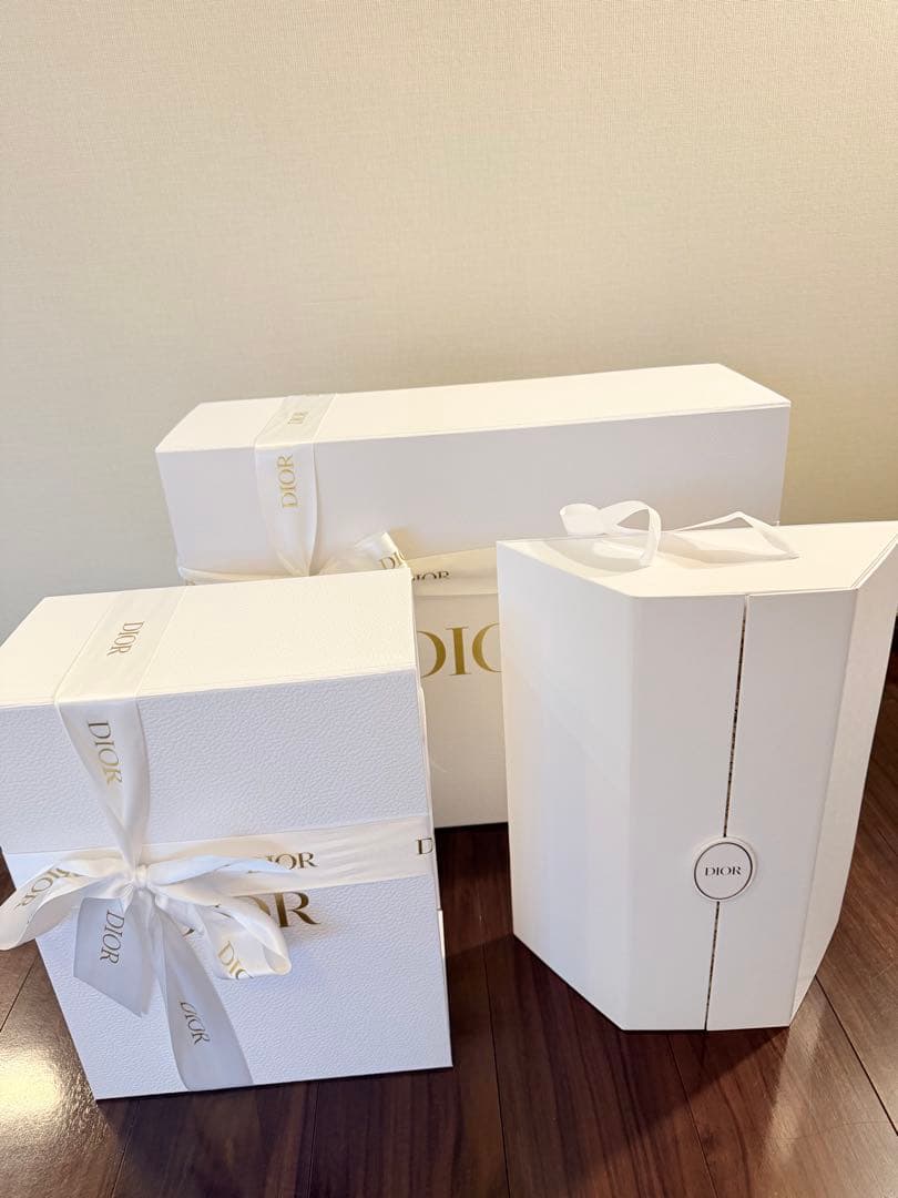 2/19まで Diorクリスマス 日めくりカレンダー 新品未開封