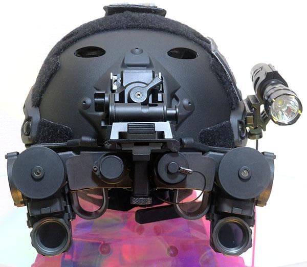 PVS21 ナイトビジョン HALO FAST　スコープ アクセサリー付き