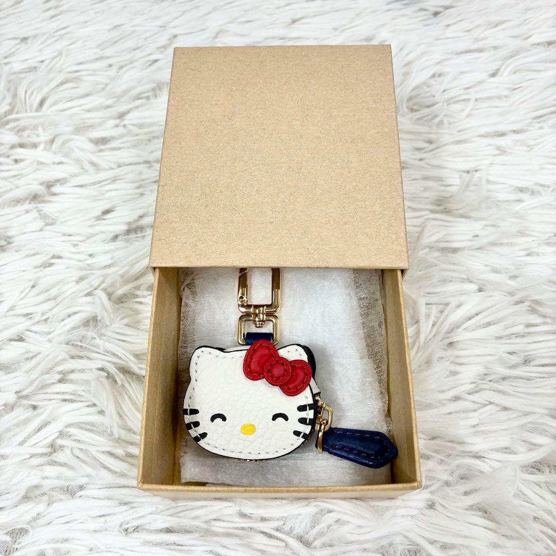 【未使用品】 メゾンドサブレ × ハローキティ キーホルダー バッグ チャーム