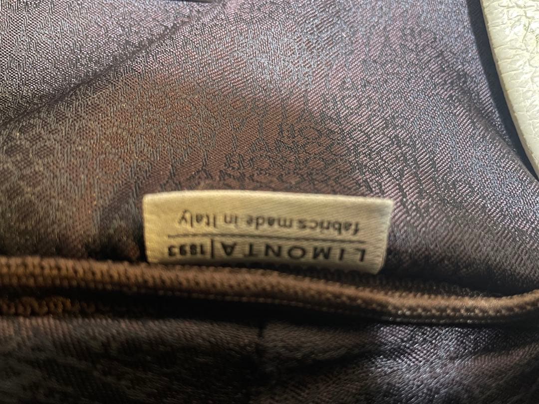 【美品】Orobianco ボディバッグ 黒/アイボリー