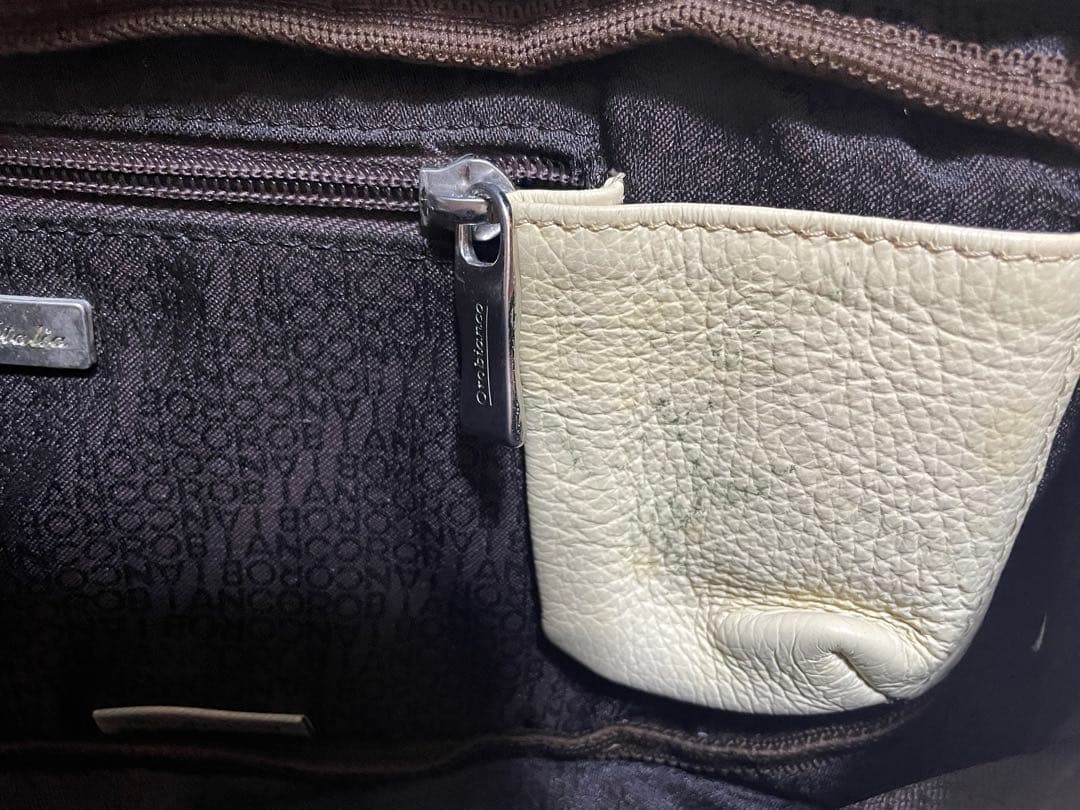 【美品】Orobianco ボディバッグ 黒/アイボリー