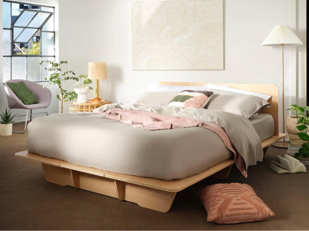 【おすすめ品】美品⭐︎コアラマットレス クイーンサイズ (ベッドフレームのみ)