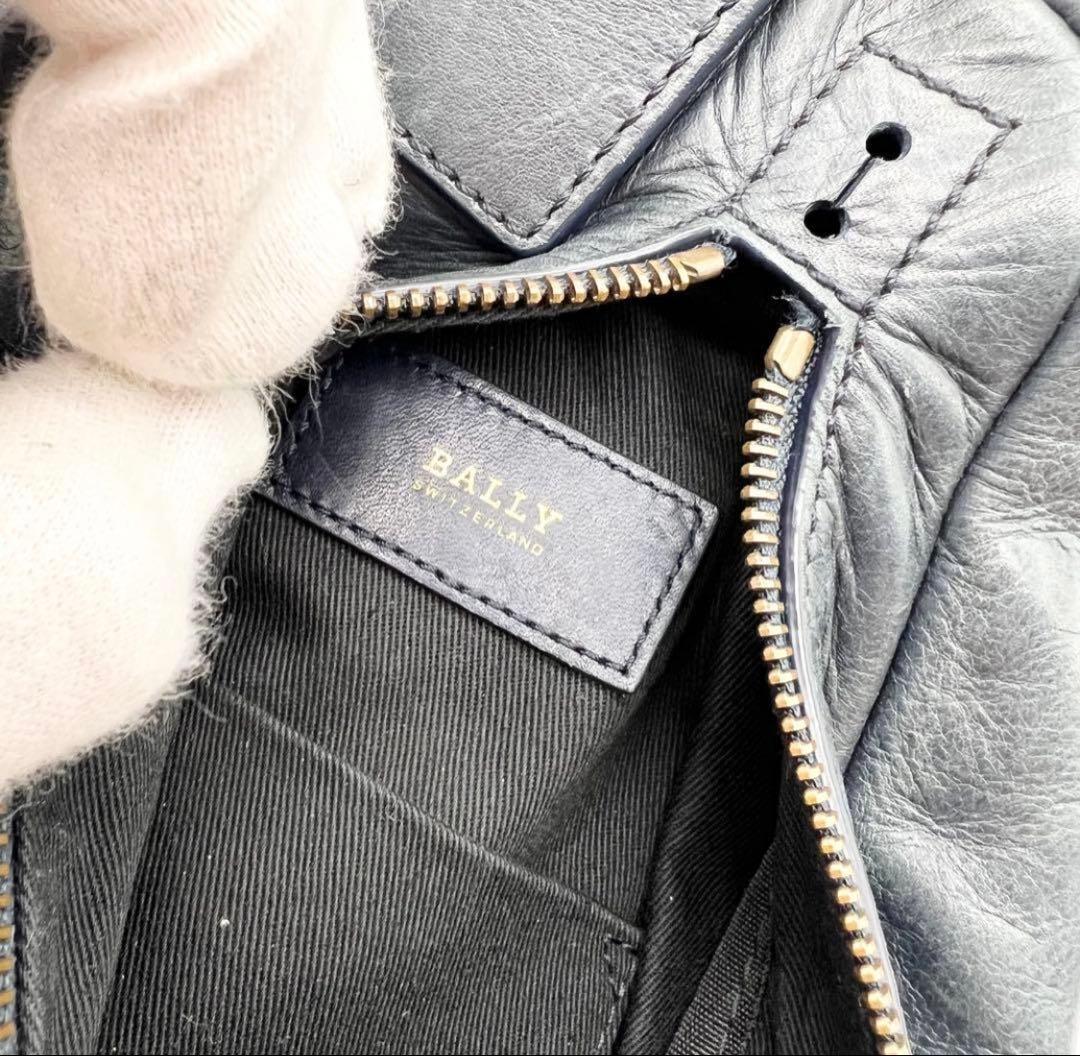 美品　バリー　ボディバッグ　レザー　ネイビー　トレインスポッティング