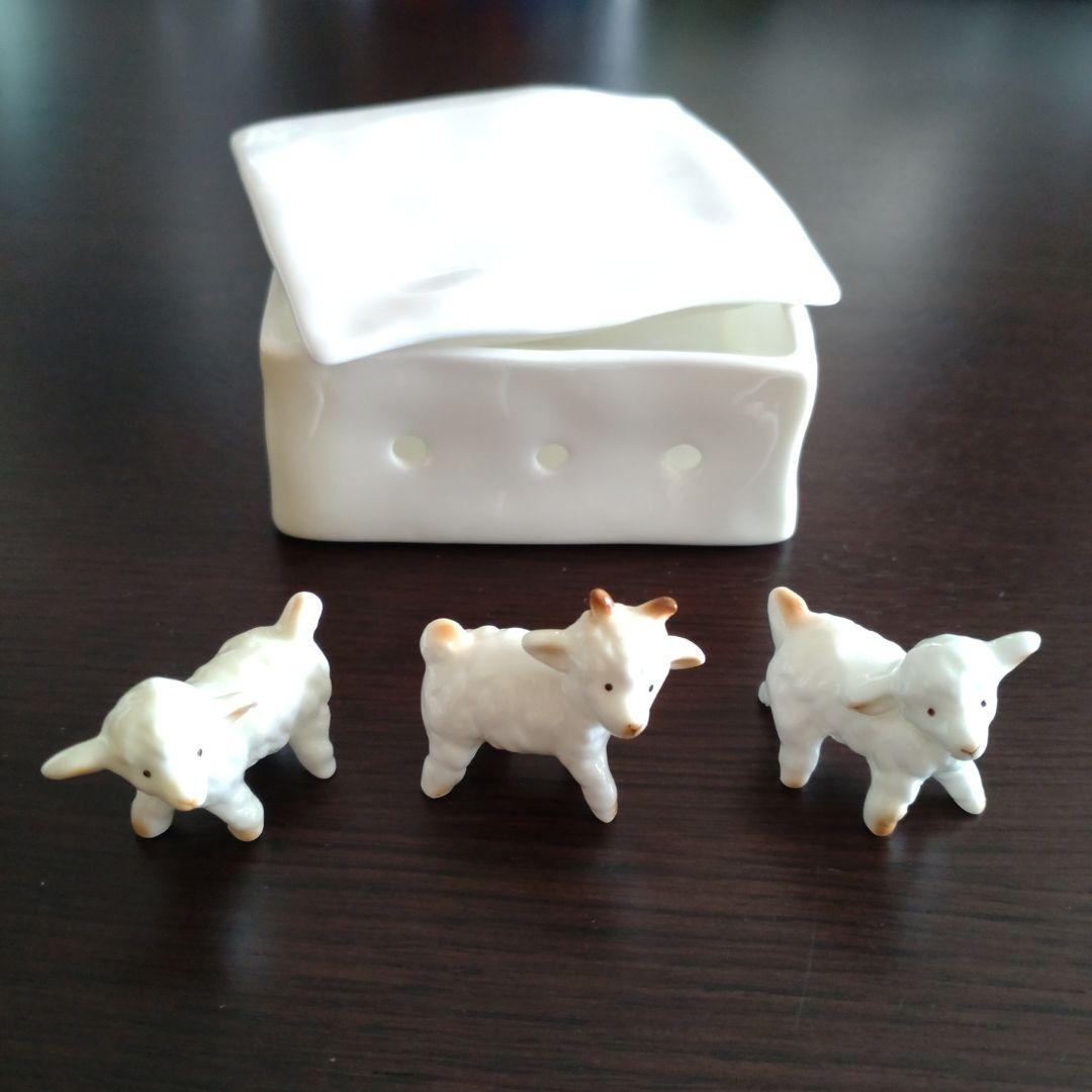 星の王子さま　No.401 ヒツジと箱　ボーンチャイナ　陶器製人形