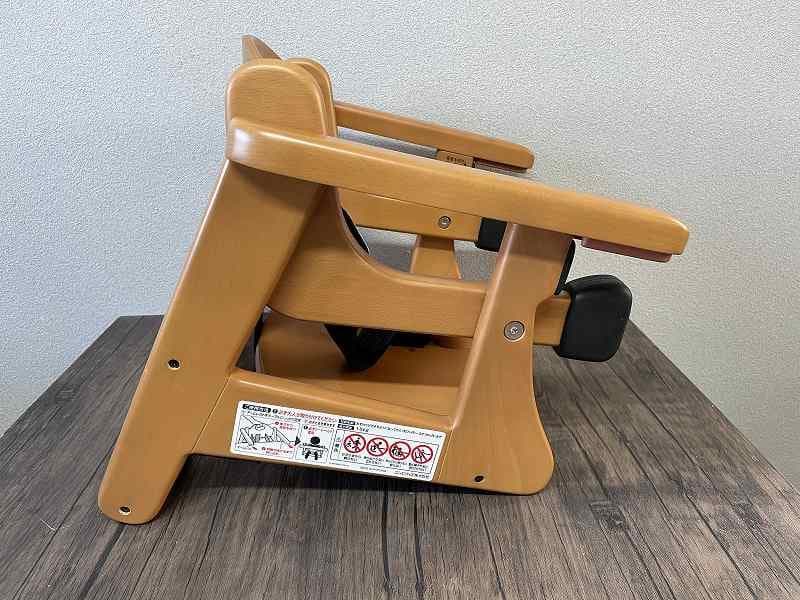 ②【美品】コンビ　ブースターシート　BU11　幼児補助イス
