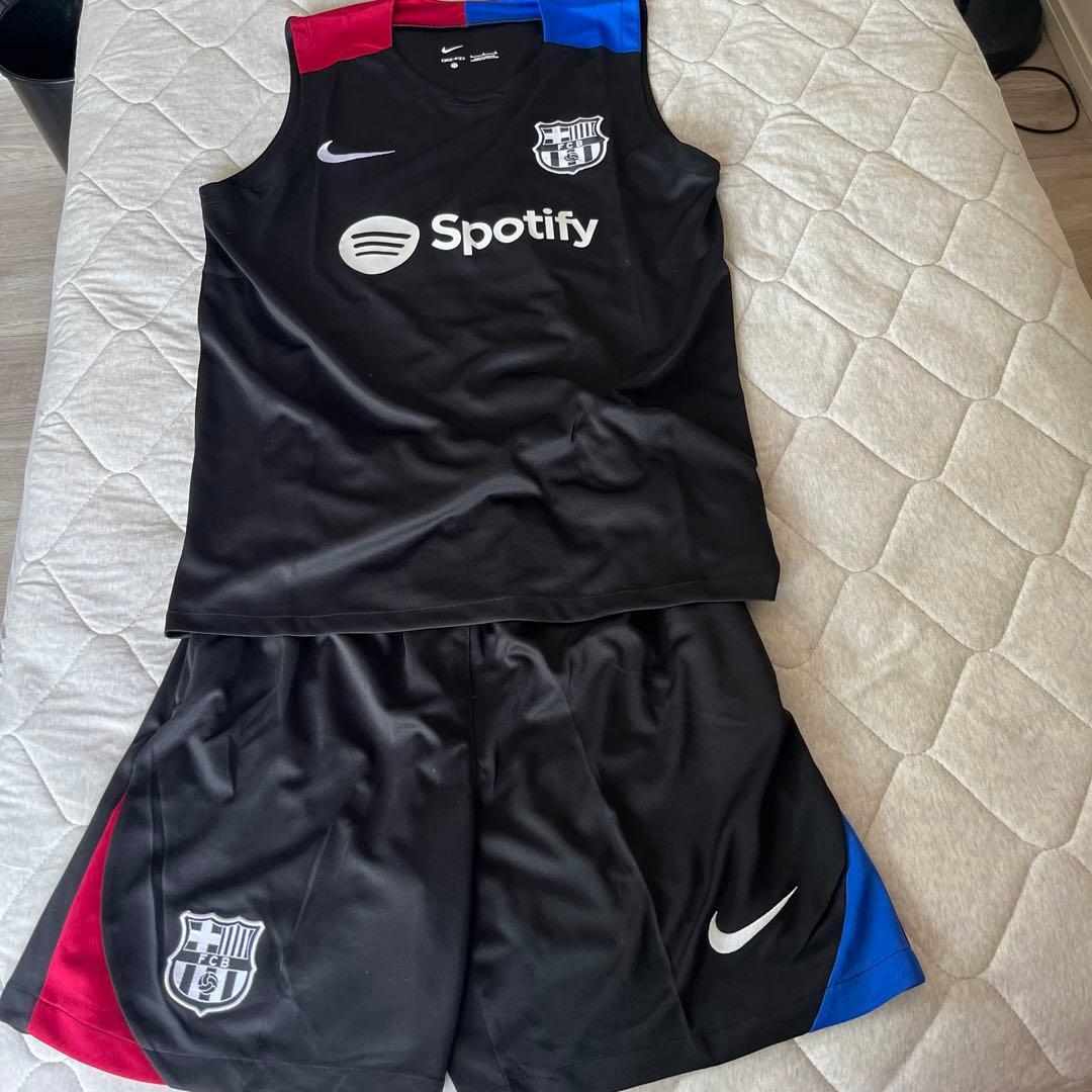 完売品 早い者勝ち ヤマル バルセロナノースリーブ トレーニングウェア上下セット