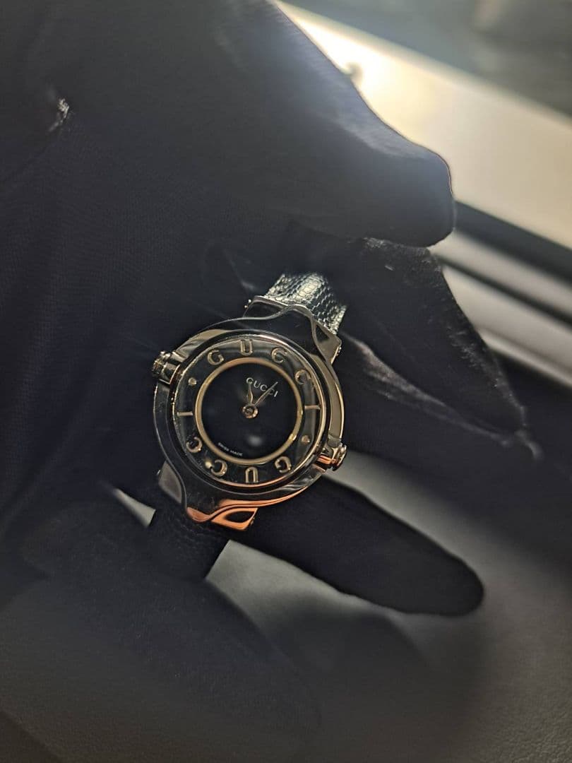 E*y様 GUCCI 時計 レディース バングル