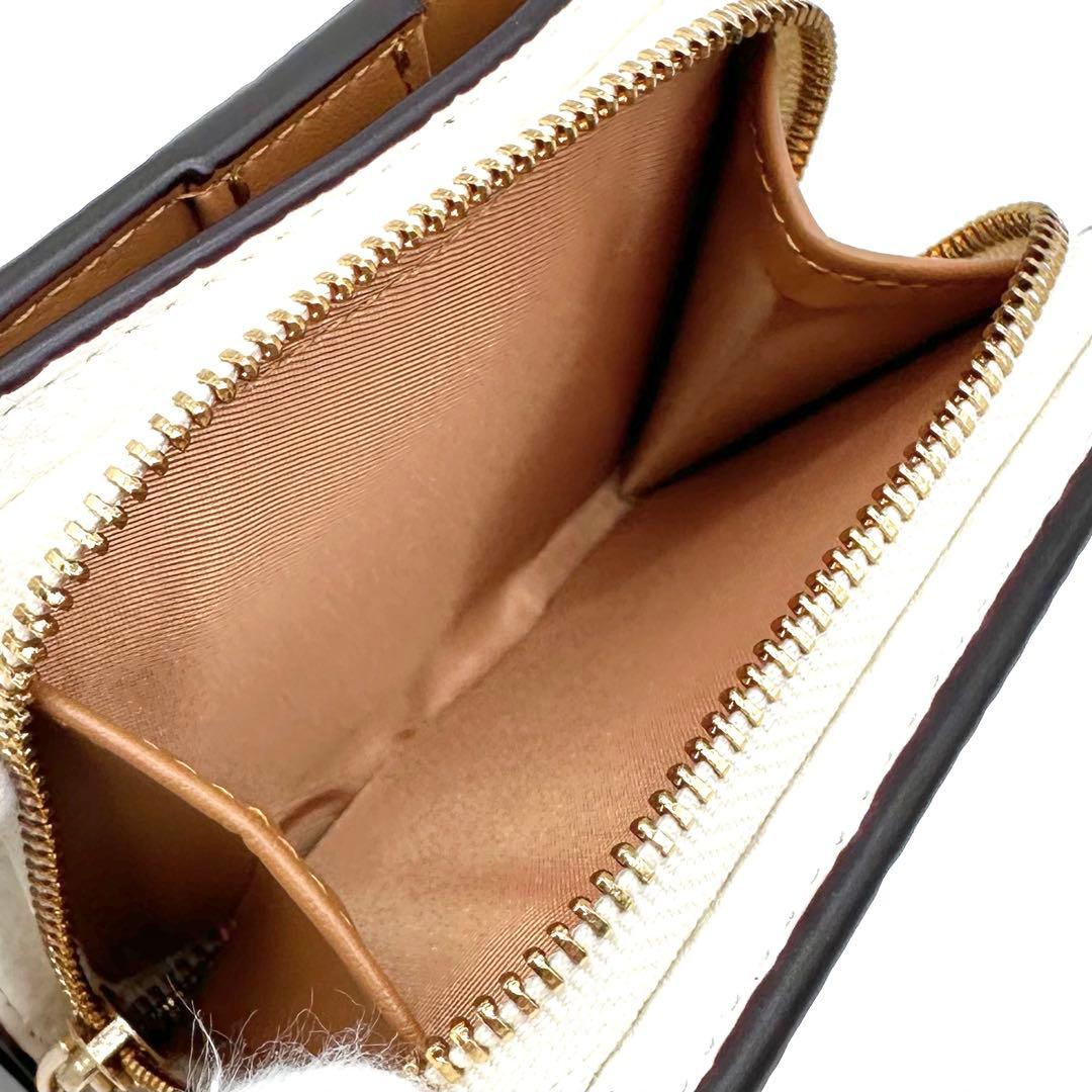未使用✨COACH スナップウォレット ２つ折り財布 Cチャーム 本革 ホワイト