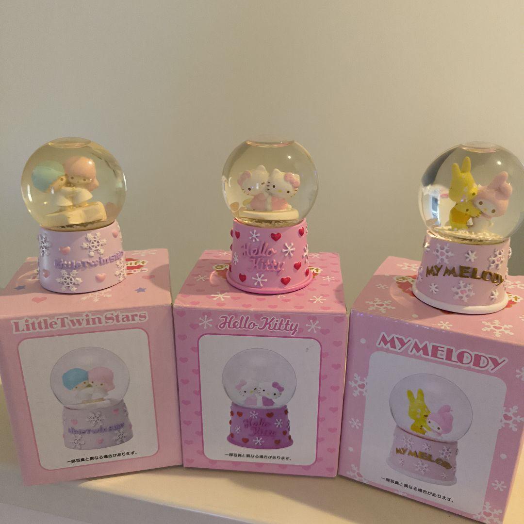 サンリオ　スノーグローブ　スノードーム