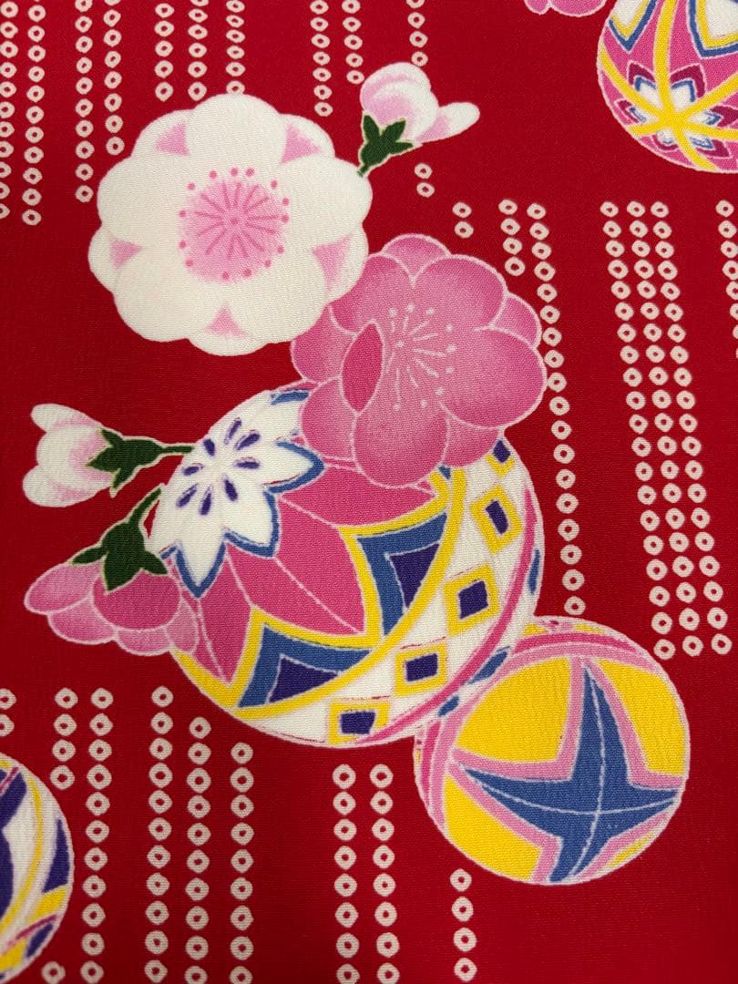 七五三　3歳女の子　着物・被布セット　赤とピンク　可愛い手鞠　桜　鹿子柄　新品