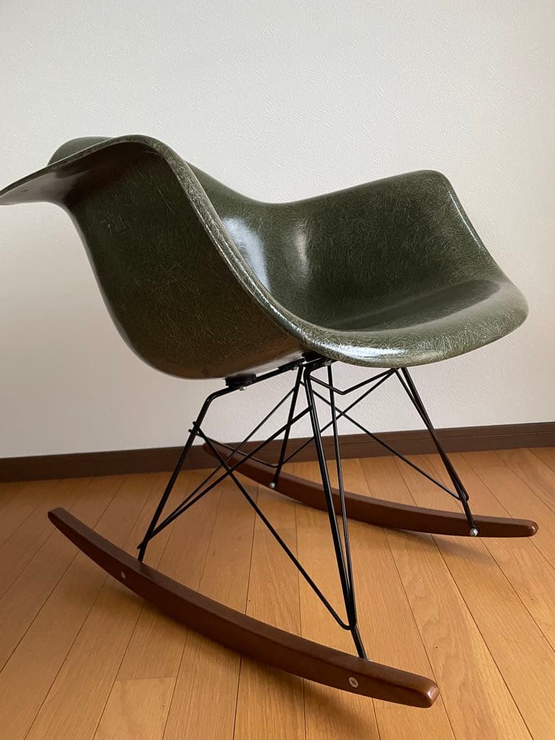 Eames arm shell chair イームズ　アームシェルチェア