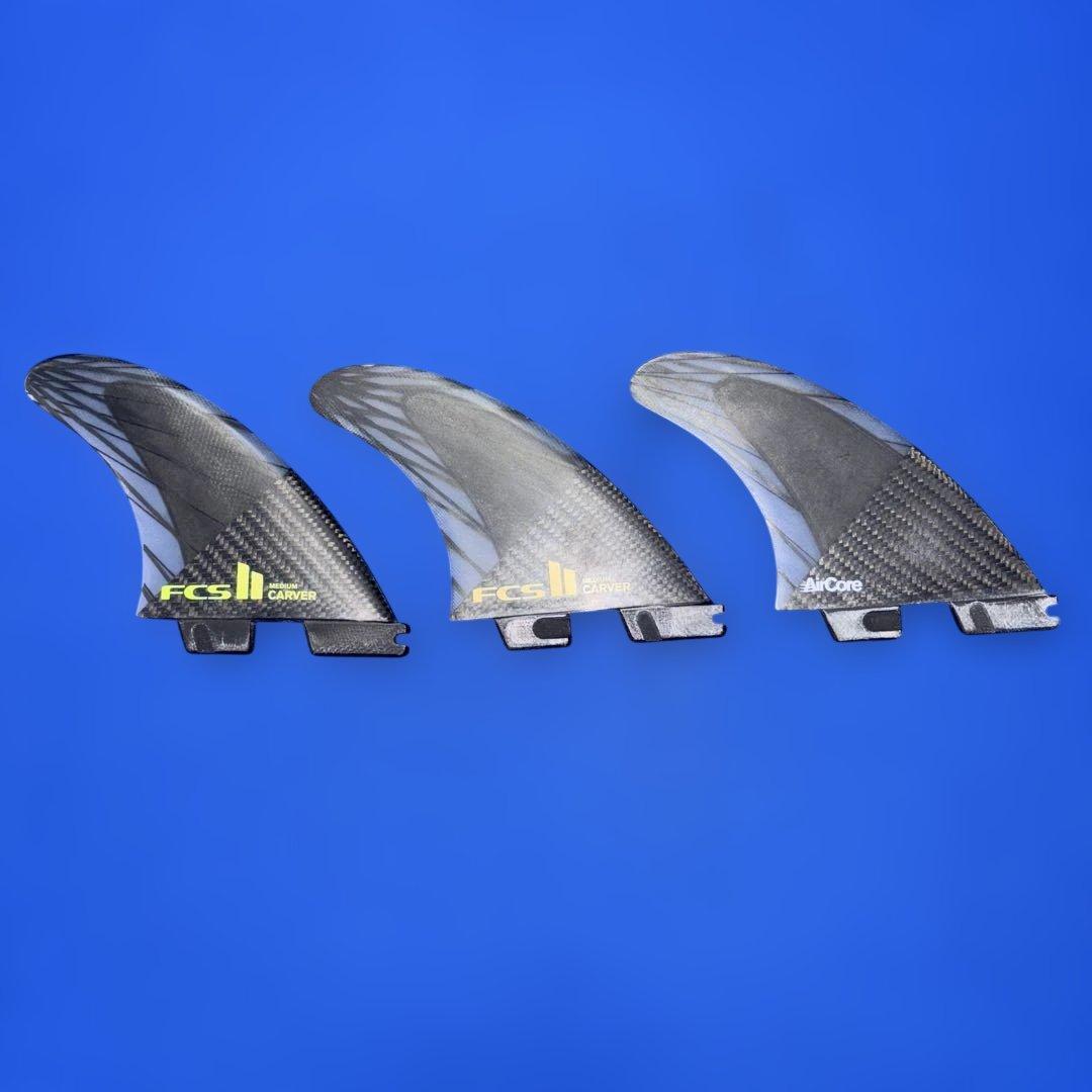 Essential Series CARVER PC CARBON Mサイズ