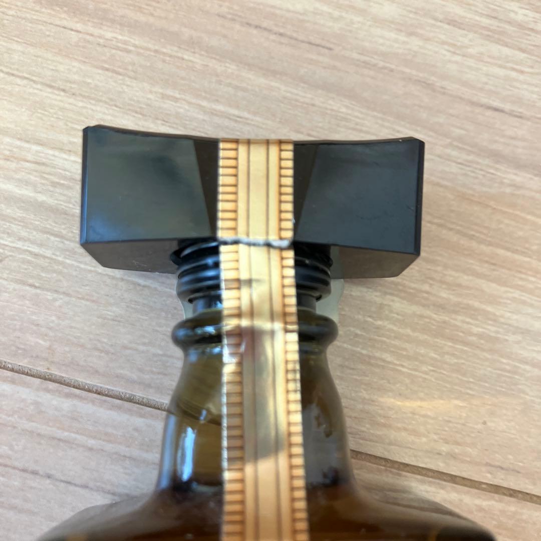 古酒　サントリーローヤル1000ml とローヤル12年黒ラベルミニボトル50ml