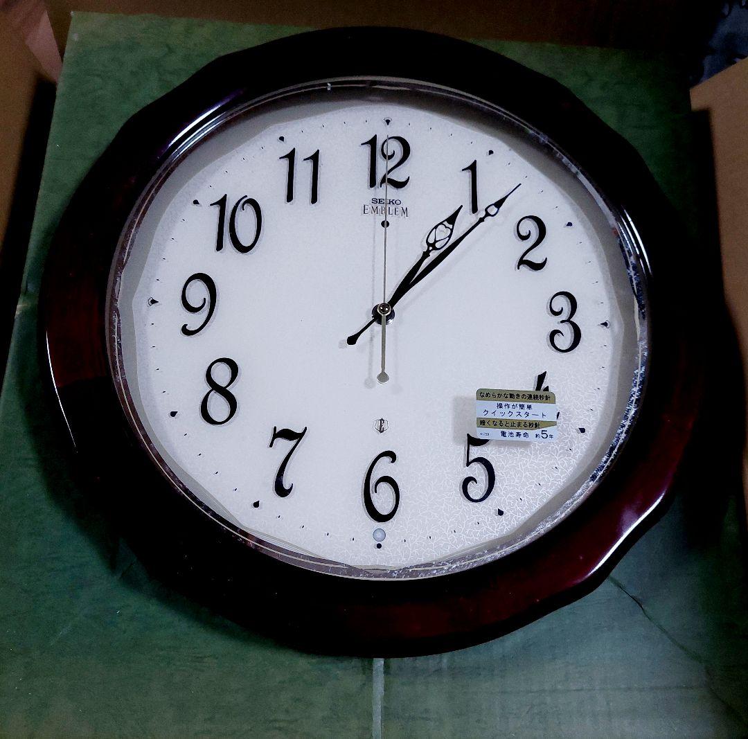 新品 SEIKO セイコー掛け時計 エムブレムHS521B 電波時計