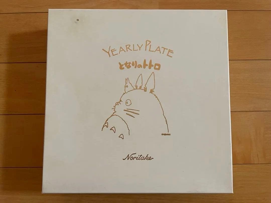 【未使用品、希少】ジブリ　となりのトトロ　イヤリープレート　2001年