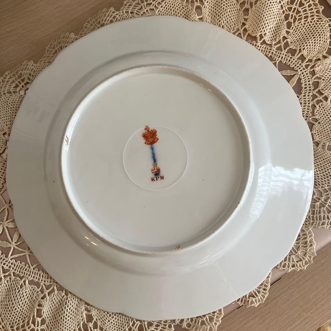 ベルリンKPM    アンティーク　麦わらギクのブーケ金彩プレート