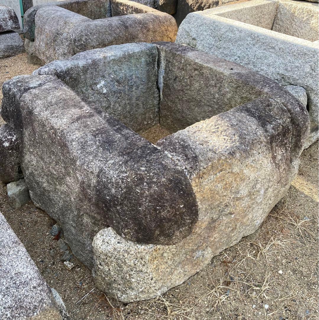 白川石製角井筒
