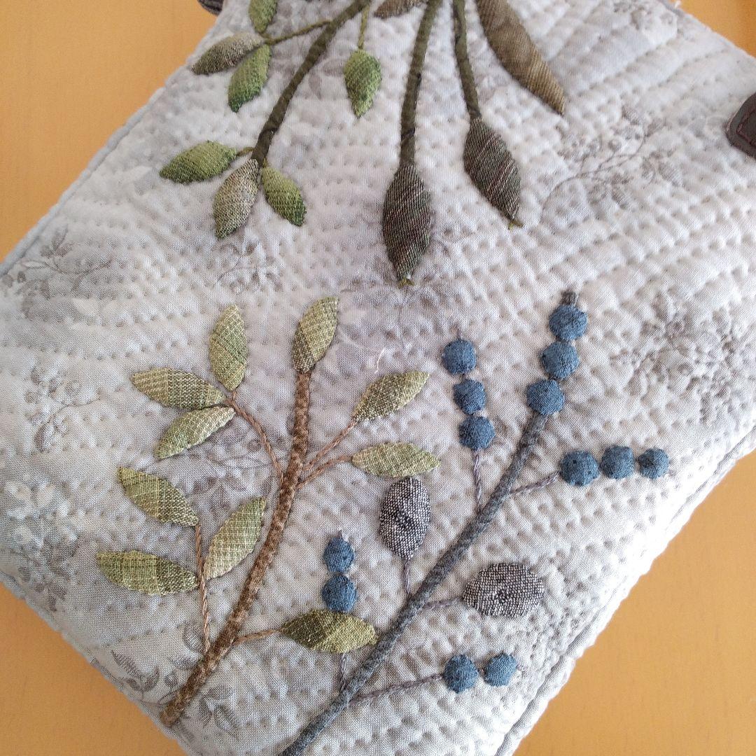 パッチワークキルト　バッグ　ハンドメイド