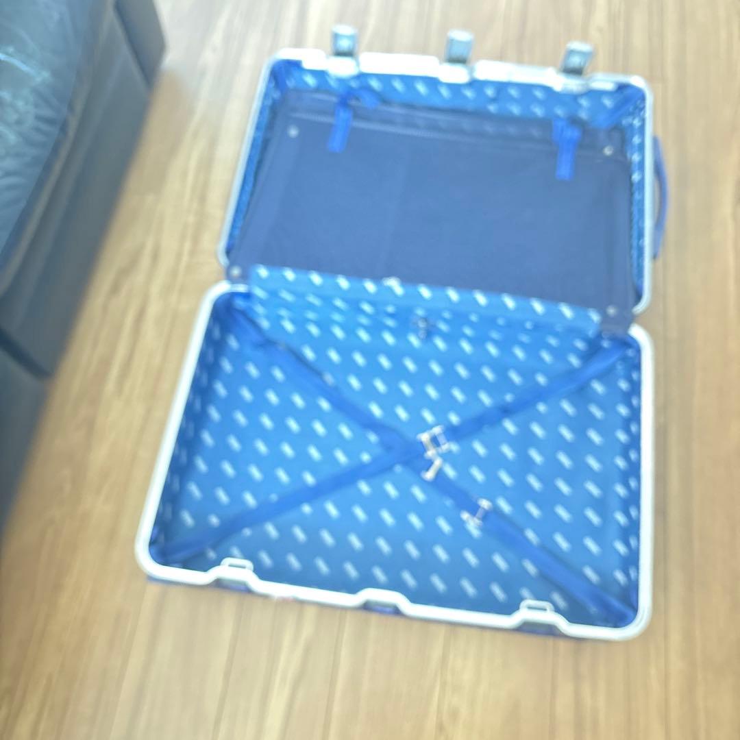 美品！リモワ　ネイビー ハードシェル キャリーカート