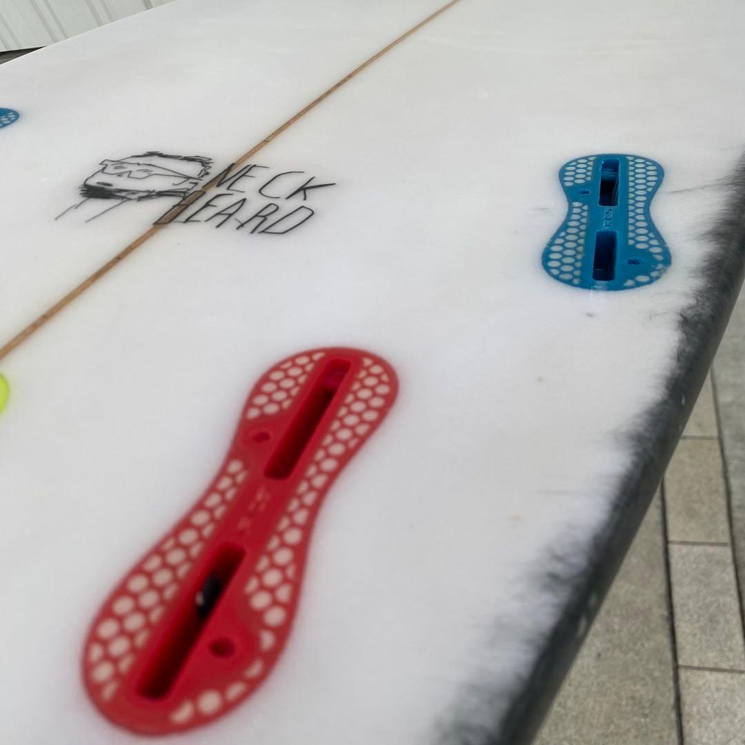 CHANNEL S AL MERRICK NeckBeard 5’6