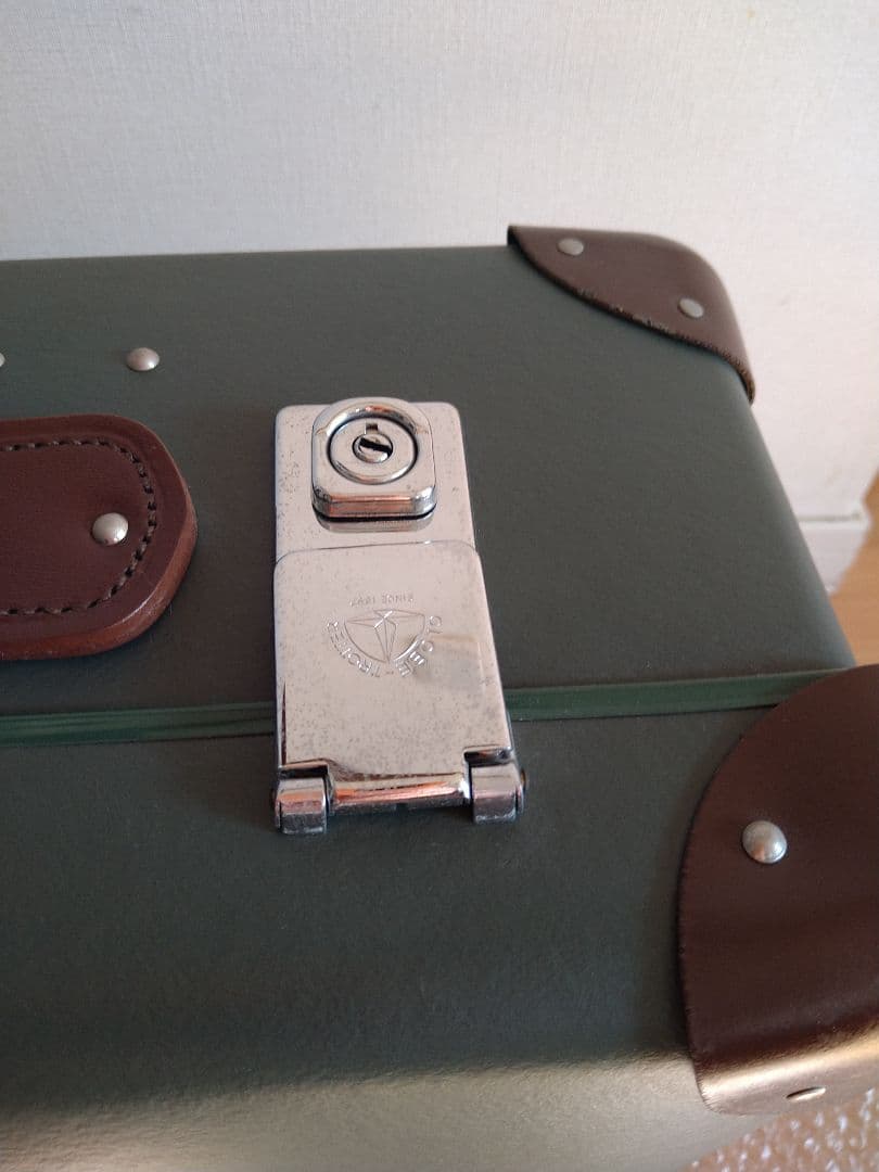 グローブトロッター　センテナリー　グリーン　18インチ　キャリーケース