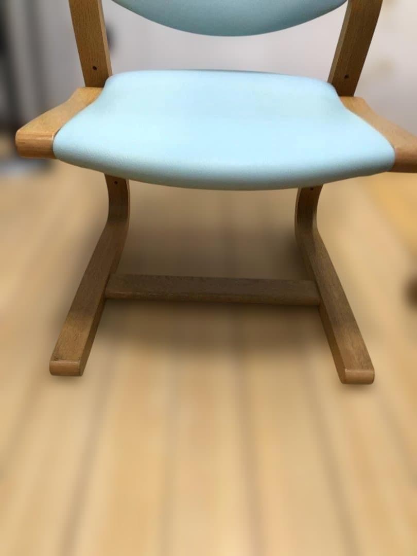 ピノ子(ᵔᴥᵔ)　③　椅子　送料無料 ベネッセ カリモク 51102