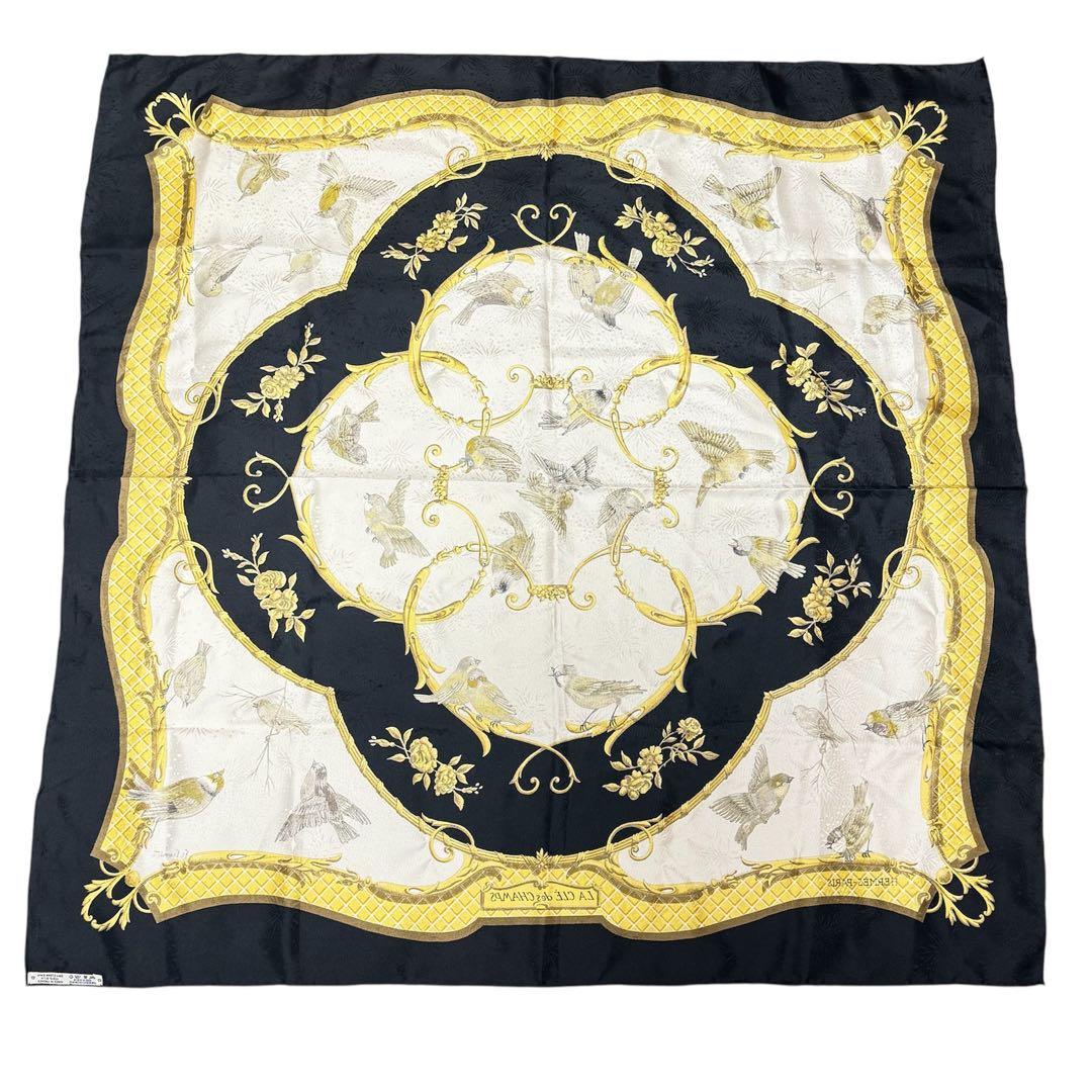 a*e様 M8750 美品 HERMES エルメス カレスカーフ スズメ柄