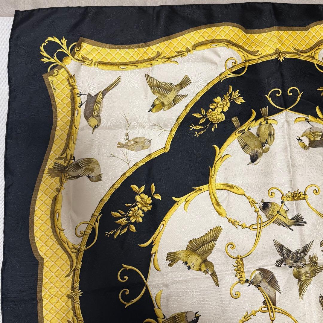 a*e様 M8750 美品 HERMES エルメス カレスカーフ スズメ柄