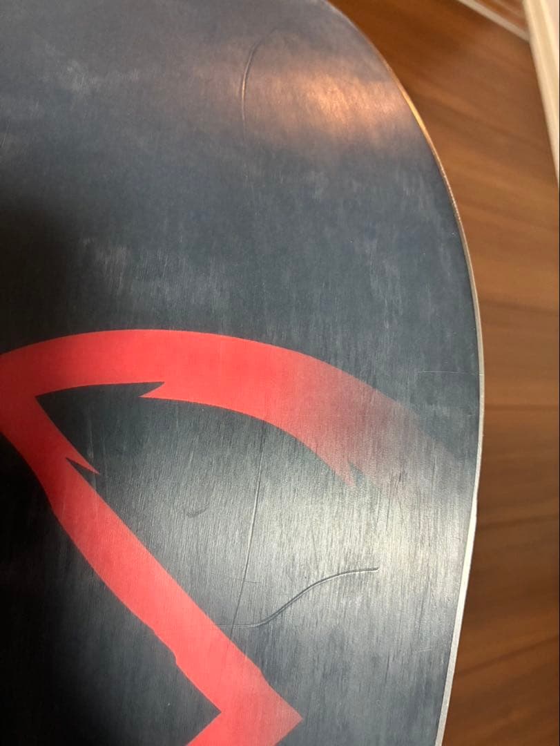 NOVEMBER ARTISTE（152cm）スノーボード